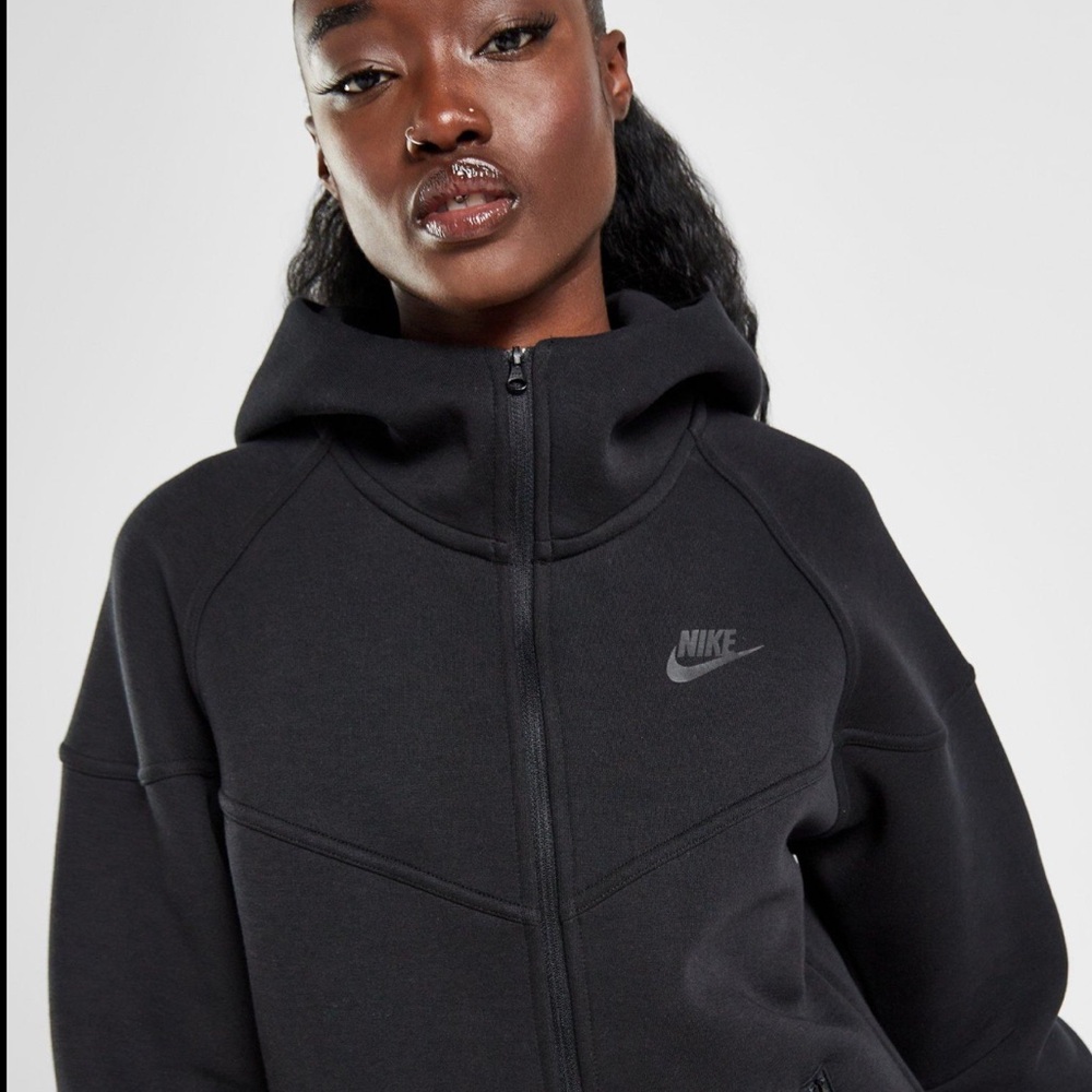 Black Nike Tech Fleece Zip Up